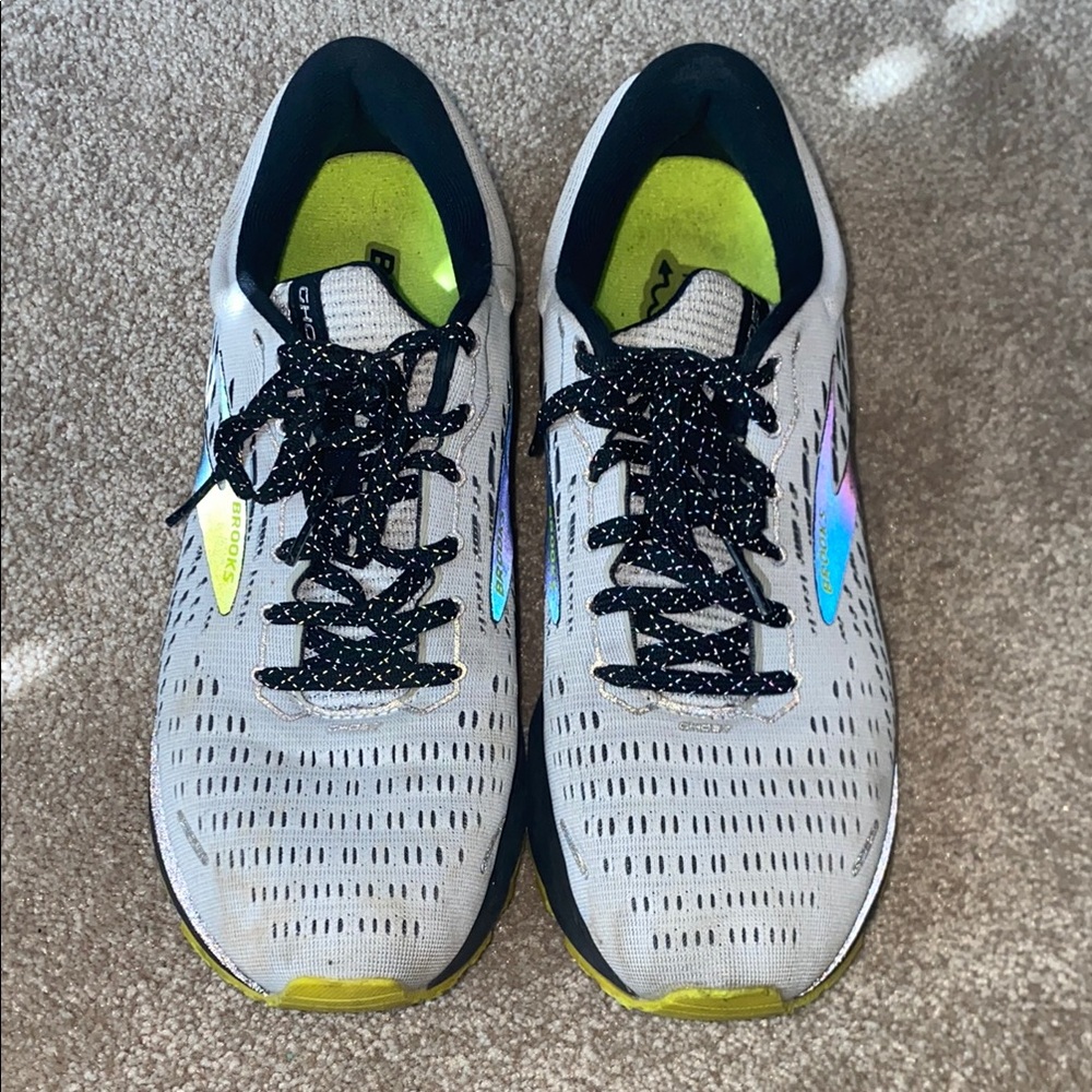 Brooks Gray Running Shoes with Black Laces